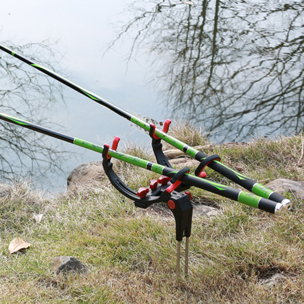 26-Supporto universale per canne da pesca regolabile a 360 gradi.