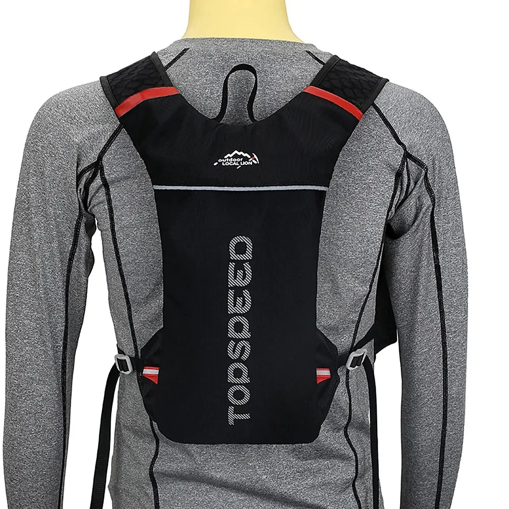 01-Zaino Trail Running 5L ultraleggero con sacca idrica 2L