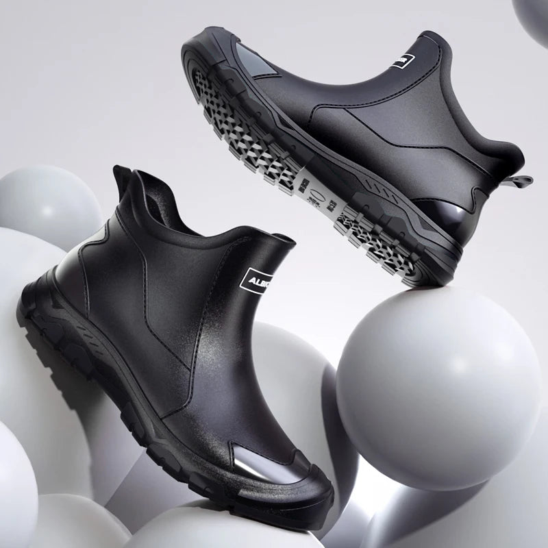 Stivali New Outdoor Non-slip Light Shoes Men Rain Boots Waterproof Rubber Fishing Shoes Durable Waterproof Rubber Fishing Shoes