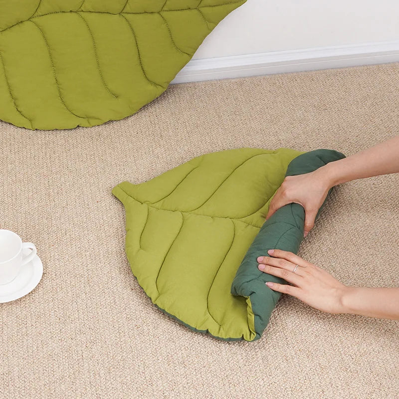 Tappetini Cat Bed Mats Soft Cotton Leaf Shaped Kitten Cat Puppy Dog Bed Mat Sleep Blanket Home Pets Double Sided  Pad Floor Rugs Washable